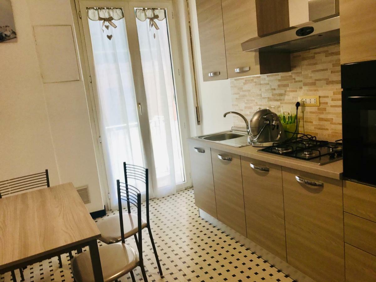 La Casa Di Claudia Lägenhet Genua Exteriör bild