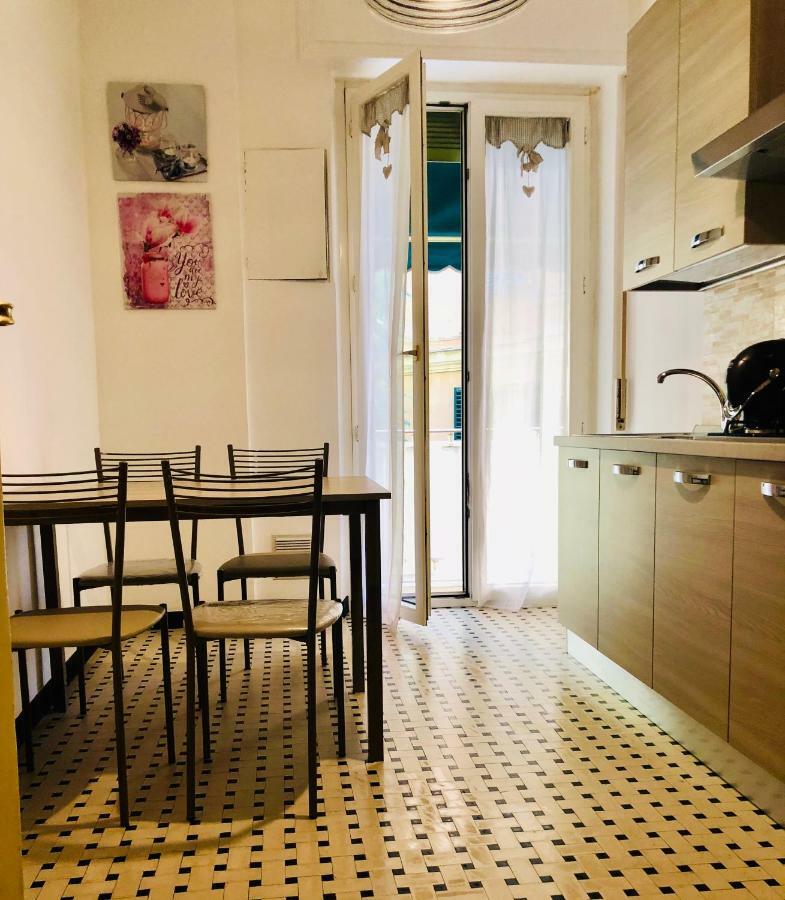 La Casa Di Claudia Lägenhet Genua Exteriör bild